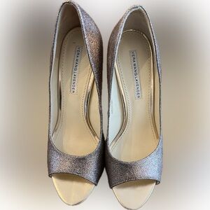 Vera Wang Lavender Size 7.5M Glitter Peep Toe Heels – Champagne Metallic 4” Heel